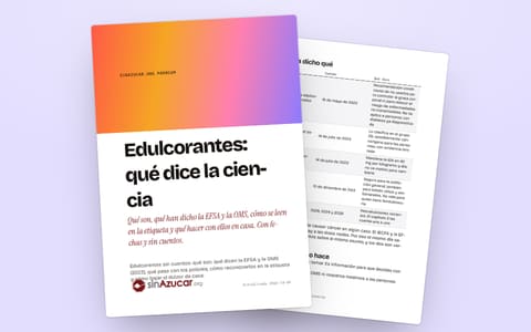 La portada de la guía «Edulcorantes: qué dice la ciencia» y, detrás, una página de su muestra gratuita.